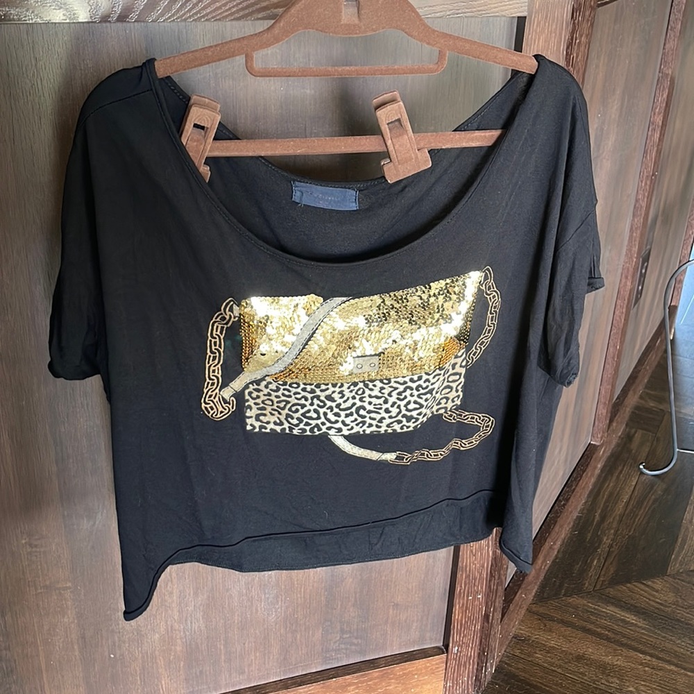 The Classic, crop top